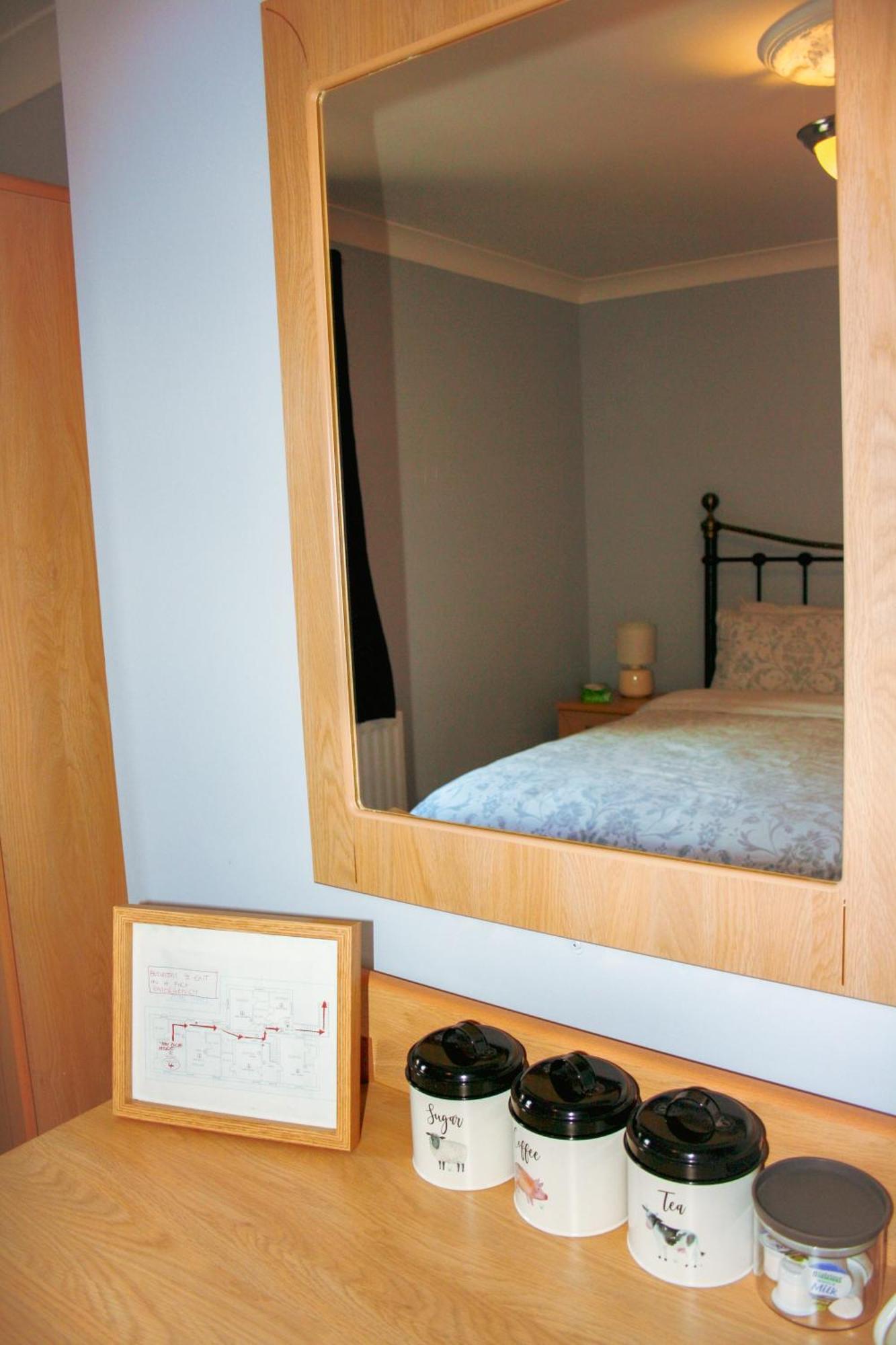 The Coach Inn สตราแบน ภายนอก รูปภาพ